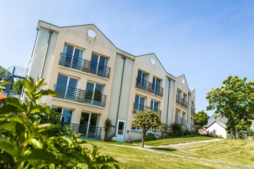 Logis L'Ermitage Hotel & Restaurant Saulges Exterior foto